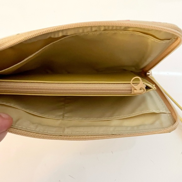 Patterned Wallet - Picture 6 of 6